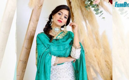 TANIA (ACTRESS) BIOGRAPHY