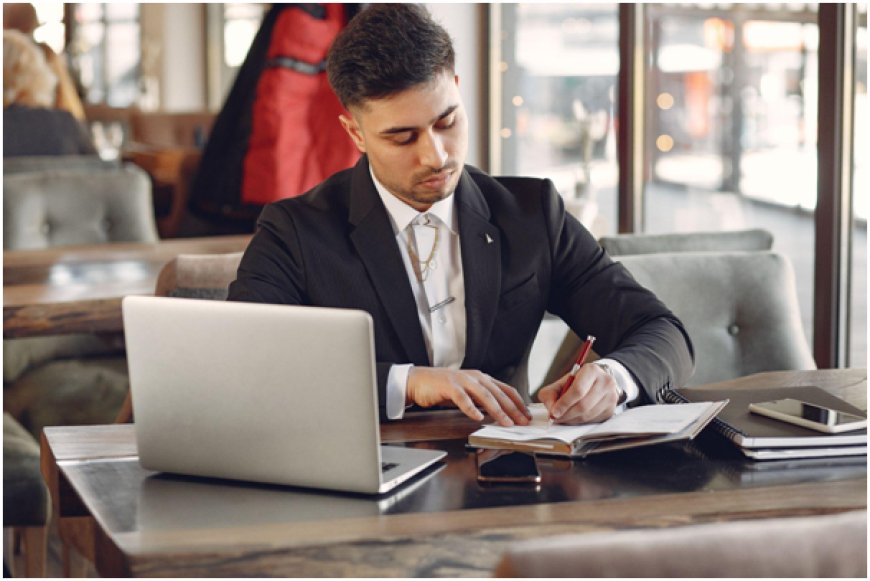 Why More Kolkata Students Are Choosing Law as a Career?